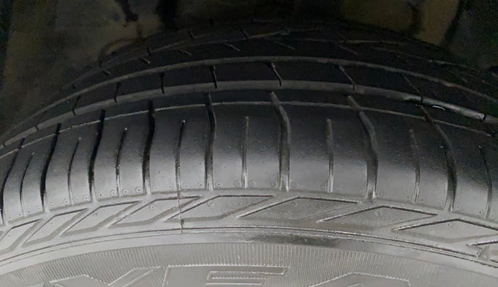 2022 Tata NEXON XZA PLUS (O) DIESEL DARK EDITION, Diesel, Automatic, 29,577 km, Left Front Tyre Tread