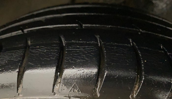 2015 Maruti Alto K10 VXI, Petrol, Manual, 58,319 km, Right Front Tyre Tread