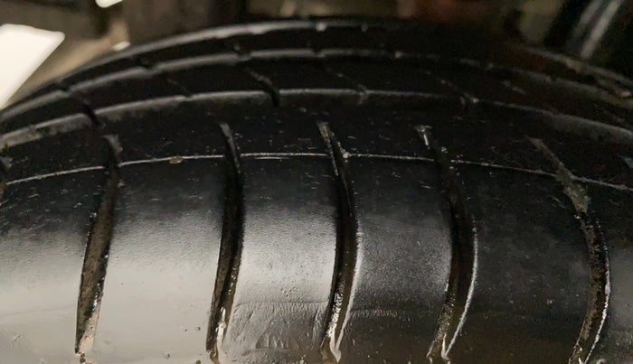 2015 Maruti Alto K10 VXI, Petrol, Manual, 58,319 km, Right Rear Tyre Tread