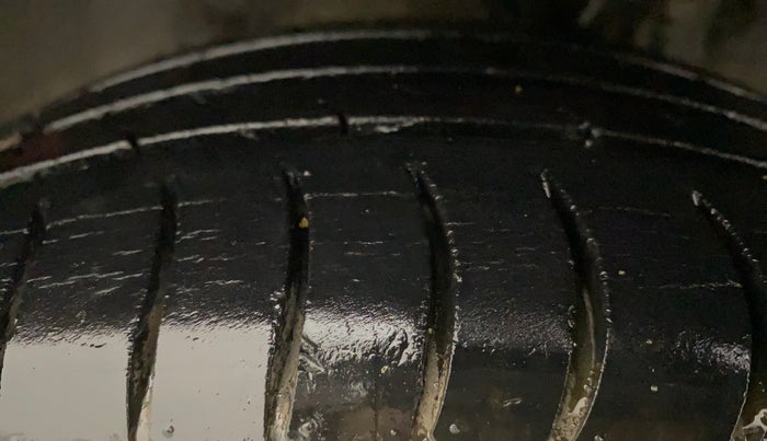 2015 Maruti Alto K10 VXI, Petrol, Manual, 58,319 km, Left Front Tyre Tread