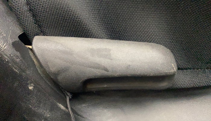 2012 Maruti Swift VXI, Petrol, Manual, 1,17,179 km, Driver Side Adjustment Panel