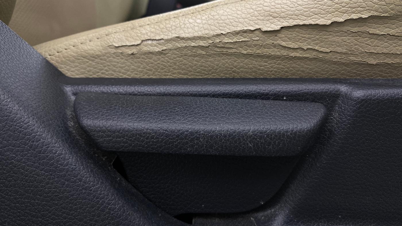 2017 Hyundai Eon MAGNA +, Petrol, Manual, 76,339 km, Driver Side Adjustment Panel