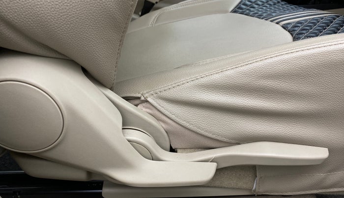 2020 Maruti Dzire VXI, Petrol, Manual, 10,656 km, Driver Side Adjustment Panel