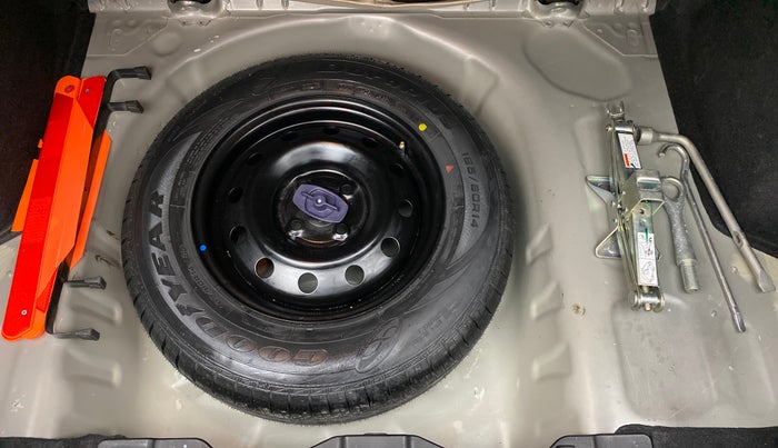 2020 Maruti Dzire VXI, Petrol, Manual, 10,656 km, Spare Tyre