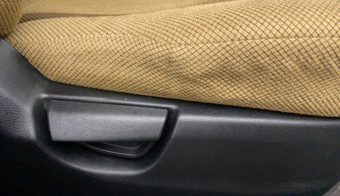 2019 Hyundai NEW SANTRO SPORTZ MT, Petrol, Manual, 23,898 km, Driver Side Adjustment Panel
