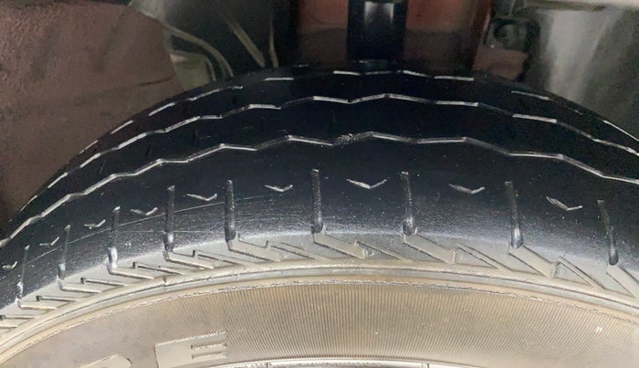 2016 Renault Kwid RXE, Petrol, Manual, 83,783 km, Right Front Tyre Tread