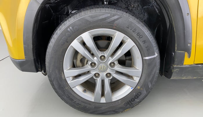 2016 Maruti Vitara Brezza ZDI PLUS, Diesel, Manual, 36,941 km, Left Front Wheel