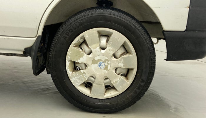 2019 Maruti Eeco 7 STR, Petrol, Manual, 22,008 km, Right Front Wheel