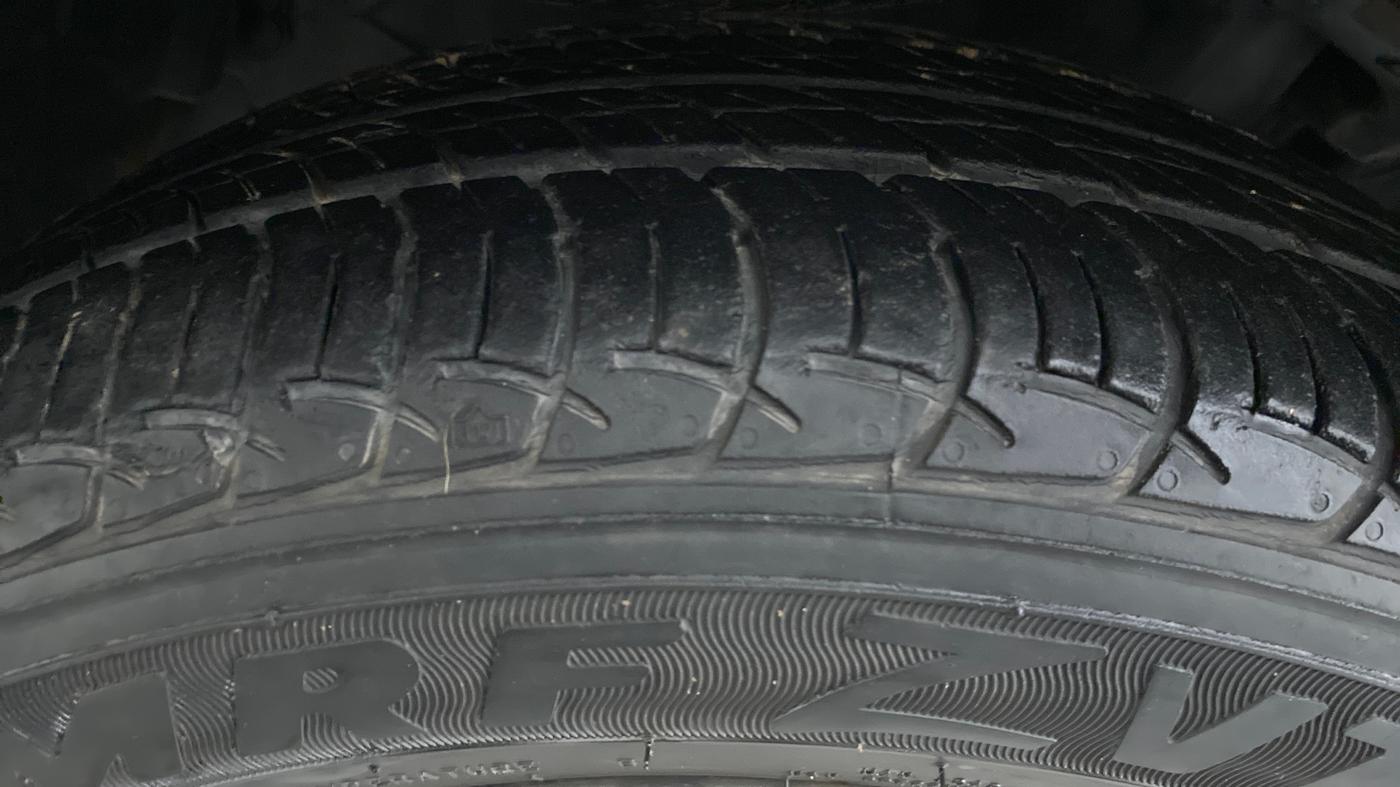 2018 Toyota YARIS G CVT, Petrol, Automatic, 18,945 km, Left Front Tyre Tread