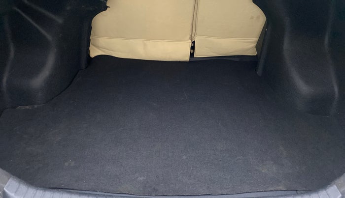 2018 Toyota YARIS G CVT, Petrol, Automatic, 18,945 km, Boot Inside