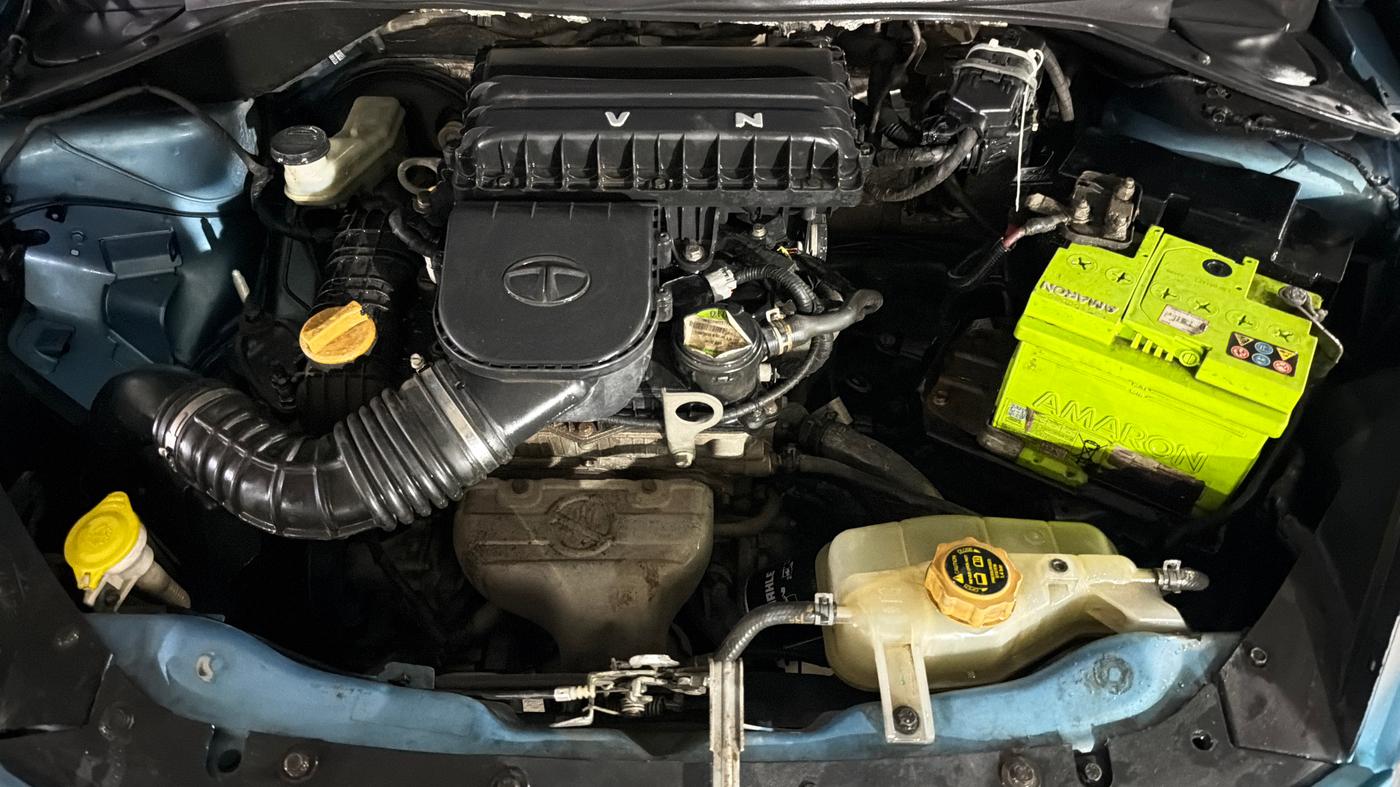 2016 Tata Tiago XM PETROL, Petrol, Manual, 95,901 km, Engine View