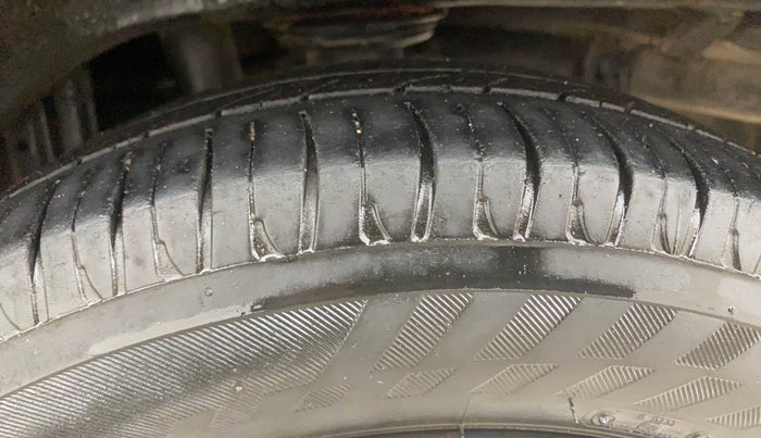 2015 Maruti Alto K10 VXI, Petrol, Manual, 89,262 km, Left Rear Tyre Tread