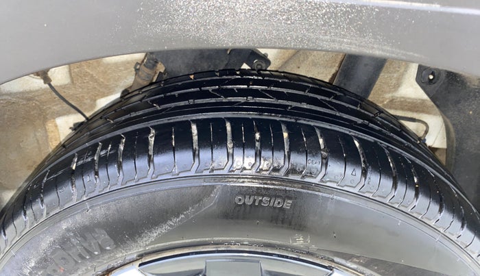 2022 Hyundai VENUE S (O) 1.0 TURBO IMT, Petrol, Manual, 7,077 km, Left Rear Tyre Tread