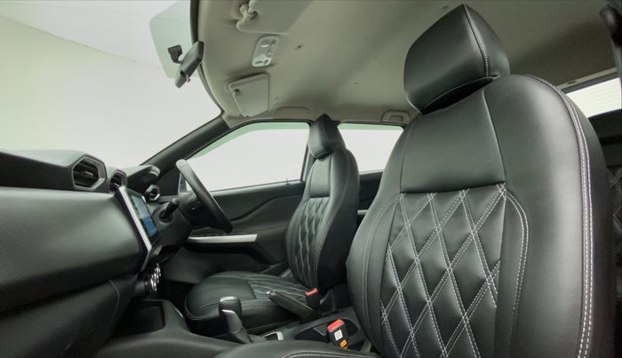 2022 Nissan MAGNITE XV PREMIUM TURBO CVT, Petrol, Automatic, 8,533 km, Right Side Front Door Cabin