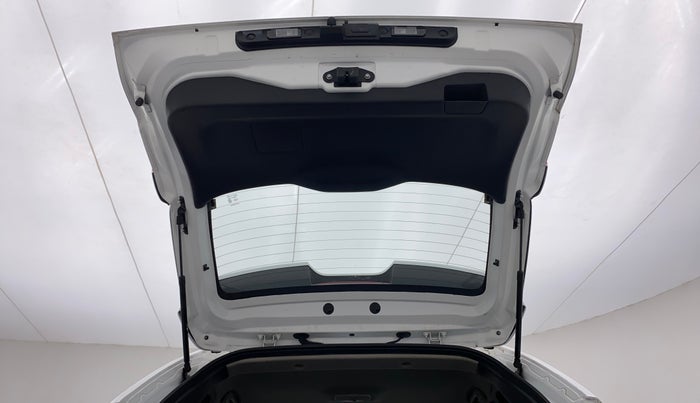 2022 Nissan MAGNITE XV PREMIUM TURBO CVT, Petrol, Automatic, 8,533 km, Boot Door Open