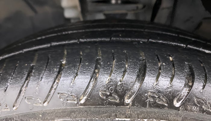 2022 Nissan MAGNITE XV PREMIUM TURBO CVT, Petrol, Automatic, 8,533 km, Left Front Tyre Tread