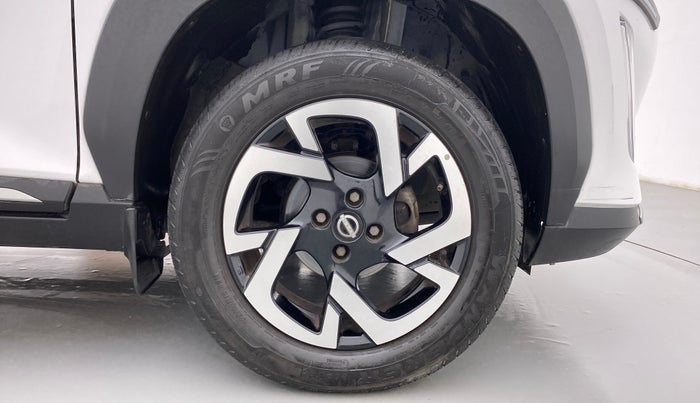 2022 Nissan MAGNITE XV PREMIUM TURBO CVT, Petrol, Automatic, 8,533 km, Right Front Wheel