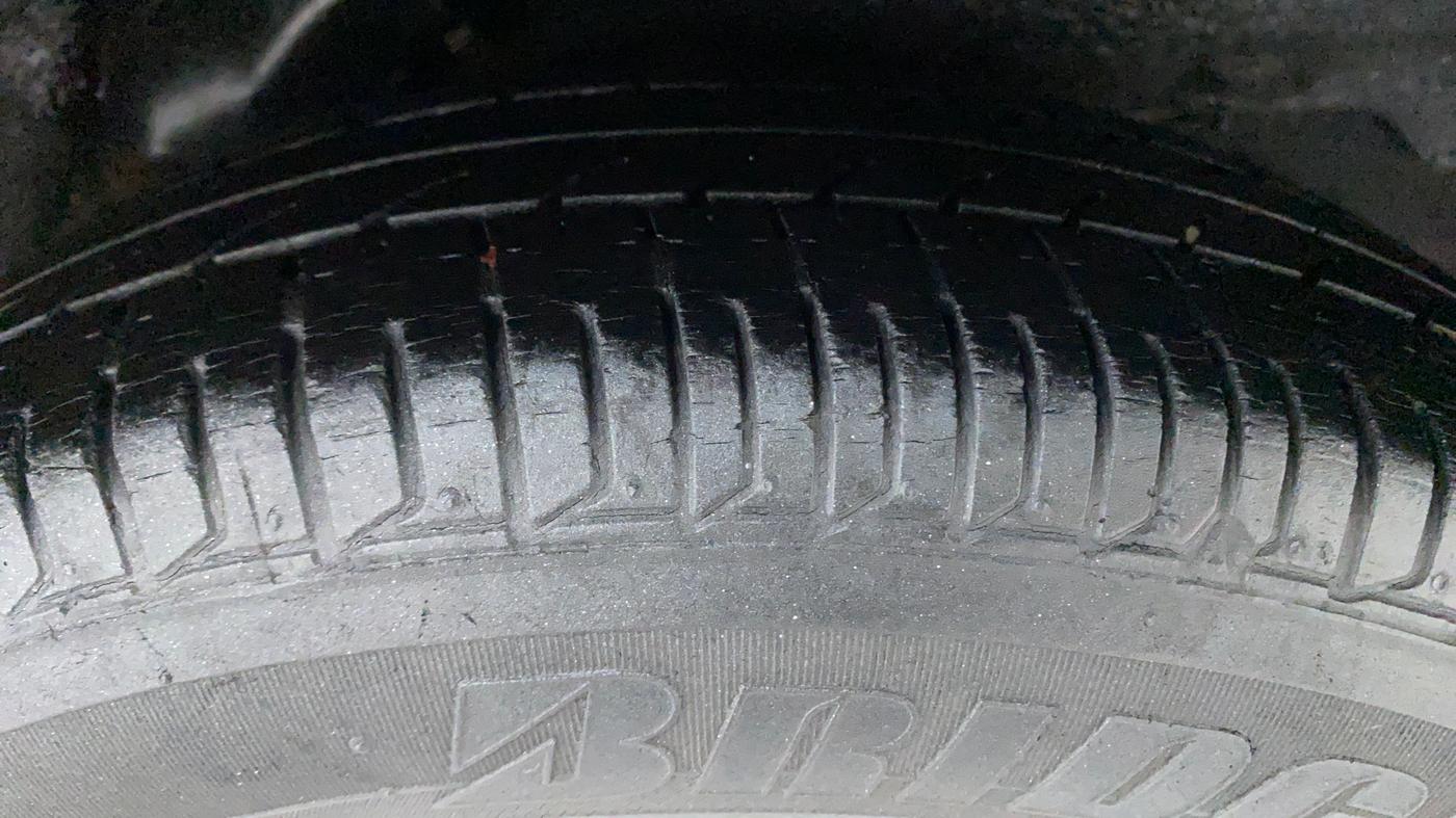 2013 Hyundai i10 MAGNA 1.2 KAPPA2, Petrol, Manual, 35,729 km, Left Rear Tyre Tread