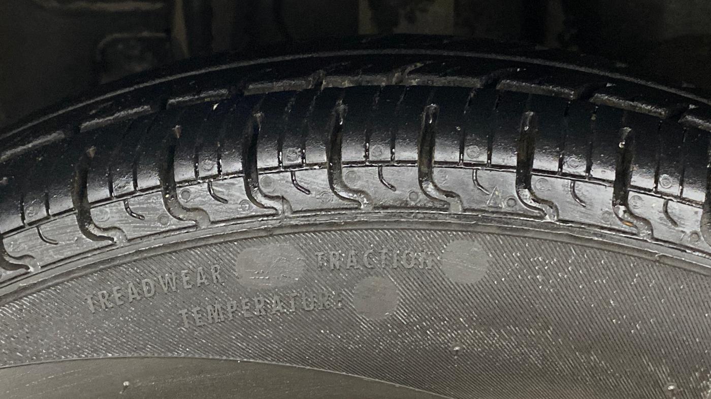 2019 Renault Kwid RXT 1.0 (O), Petrol, Manual, 83,893 km, Left Front Tyre Tread