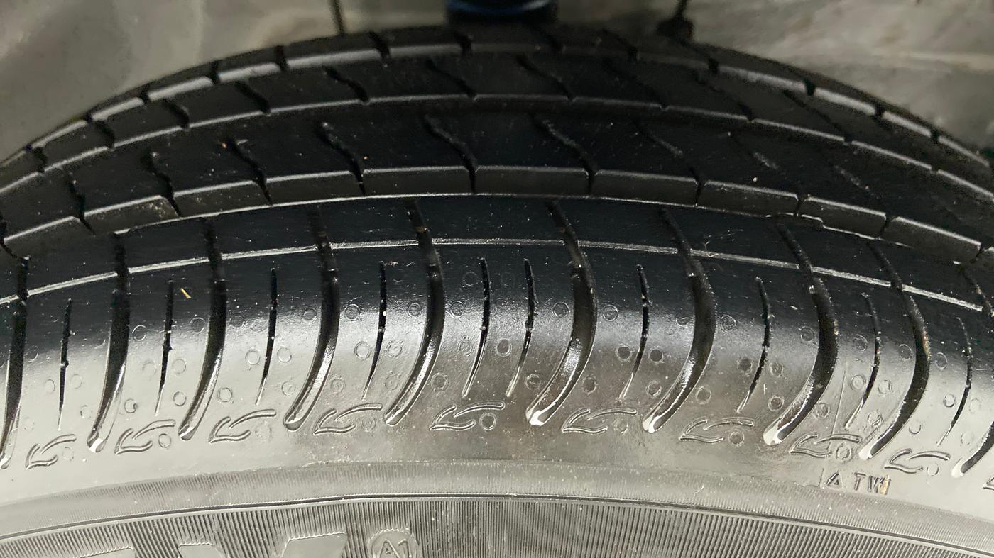 2021 Maruti S PRESSO VXI PLUS, Petrol, Manual, 115 km, Right Front Tyre Tread