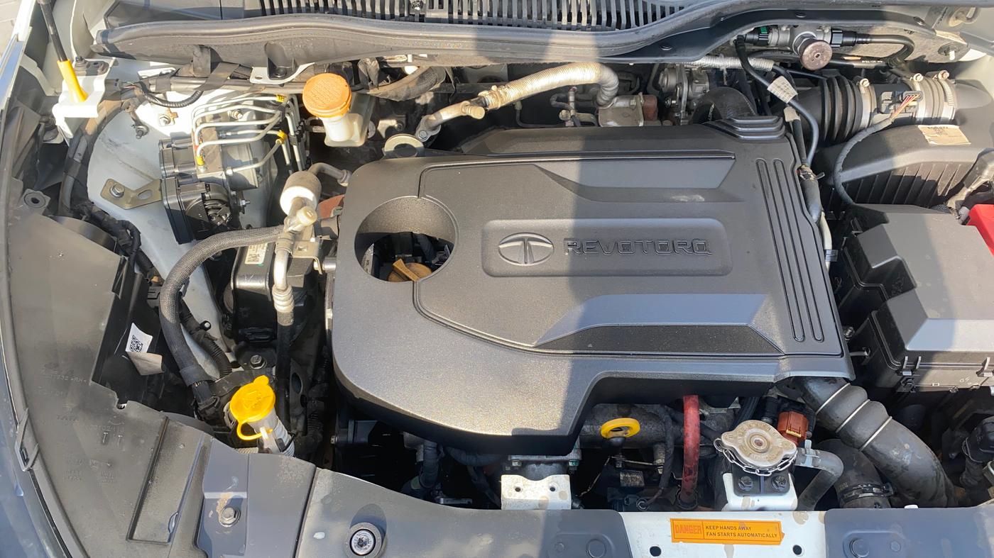 2020 Tata ALTROZ XZ DIESEL, Diesel, Manual, 96,368 km, Engine View - Right