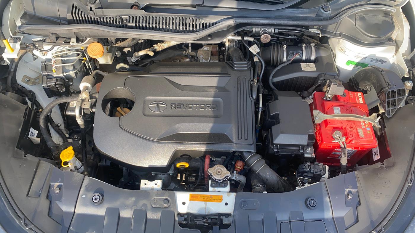 2020 Tata ALTROZ XZ DIESEL, Diesel, Manual, 96,368 km, Engine View