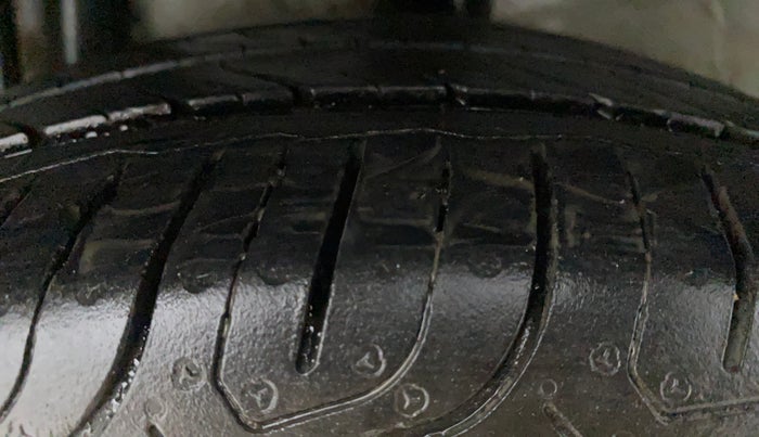 2013 Honda City 1.5L I-VTEC V AT, CNG, Automatic, 67,024 km, Left Rear Tyre Tread