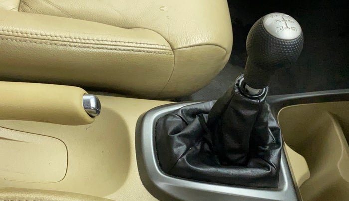 2013 Honda City 1.5L I-VTEC V AT, CNG, Automatic, 67,024 km, Gear Lever