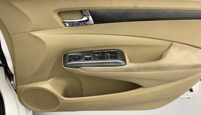 2013 Honda City 1.5L I-VTEC V AT, CNG, Automatic, 67,024 km, Driver Side Door Panels Control