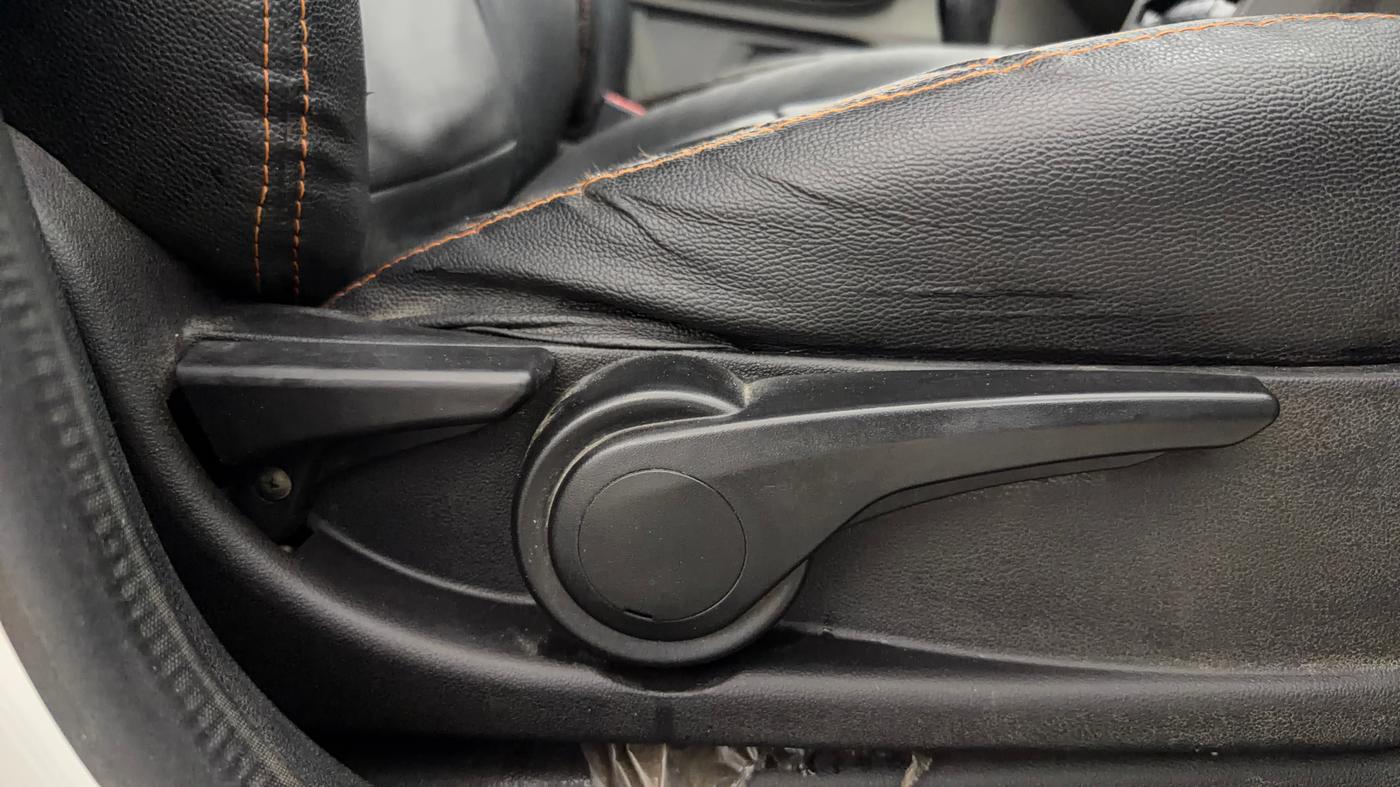 2019 Tata Tiago XZ PLUS PETROL, Petrol, Manual, 73,697 km, Driver Side Adjustment Panel