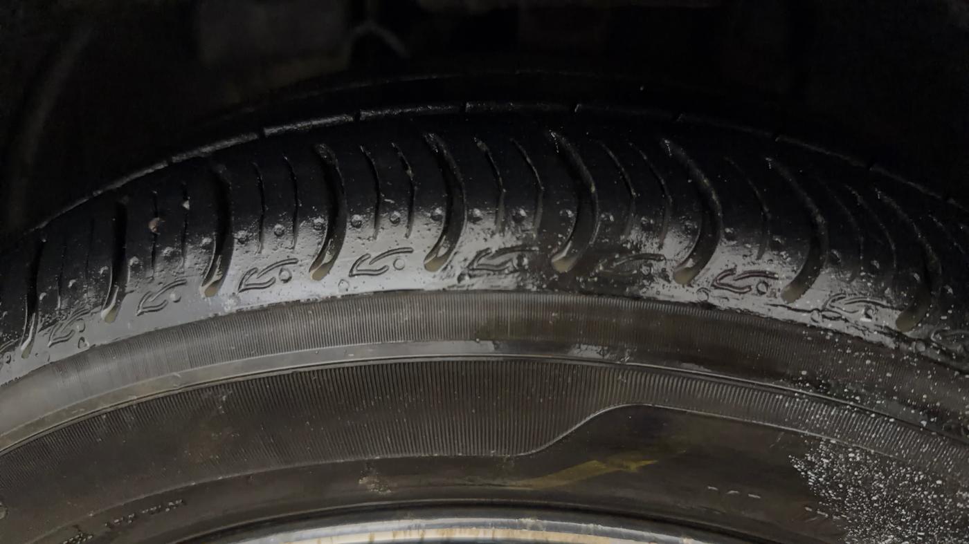 2019 Tata Tiago XZ PLUS PETROL, Petrol, Manual, 73,697 km, Left Front Tyre Tread