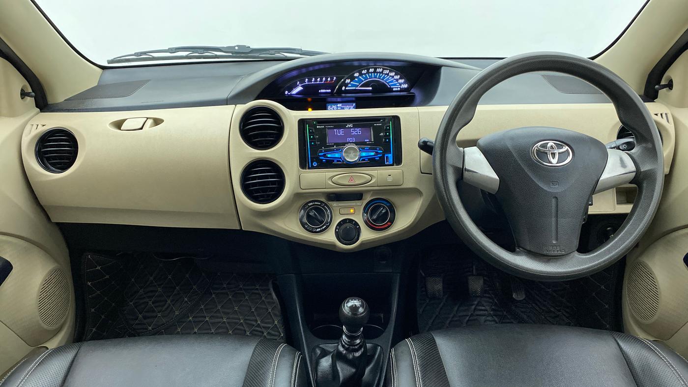 2017 Toyota Etios Liva GD, Diesel, Manual, 62,417 km, Dashboard