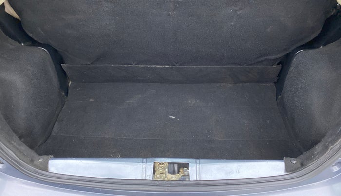 2017 Toyota Etios Liva GD, Diesel, Manual, 62,417 km, Boot Inside