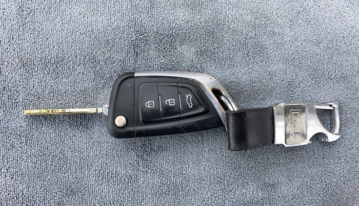 2018 Maruti Celerio VXI CNG, CNG, Manual, 73,009 km, Key Close Up