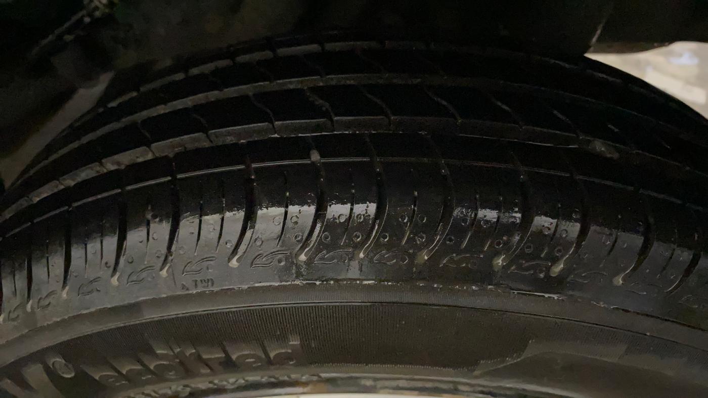 2017 Honda Brio S MT, Petrol, Manual, 95,002 km, Left Rear Tyre Tread