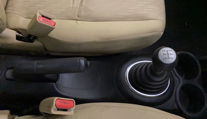 2017 Honda Brio S MT, Petrol, Manual, 95,020 km, Gear Lever