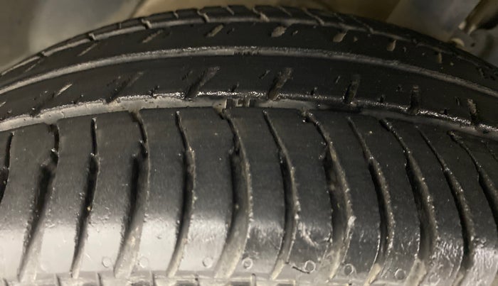 2016 Ford Ecosport TITANIUM 1.5L PETROL, Petrol, Manual, 43,574 km, Left Front Tyre Tread