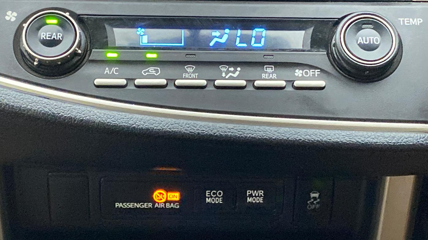 2020 Toyota Innova Crysta 2.4 ZX AT, Diesel, Automatic, 27,311 km, Automatic Climate Control