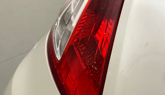 2012 Maruti Swift VDI, Diesel, Manual, 94,283 km, Left tail light - Minor damage