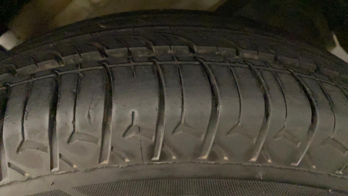 2012 Maruti Swift VDI, Diesel, Manual, 94,283 km, Left Rear Tyre Tread