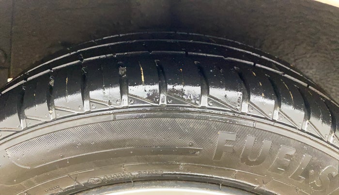 2015 Hyundai Grand i10 MAGNA 1.2 KAPPA VTVT, Petrol, Manual, 52,076 km, Right Rear Tyre Tread