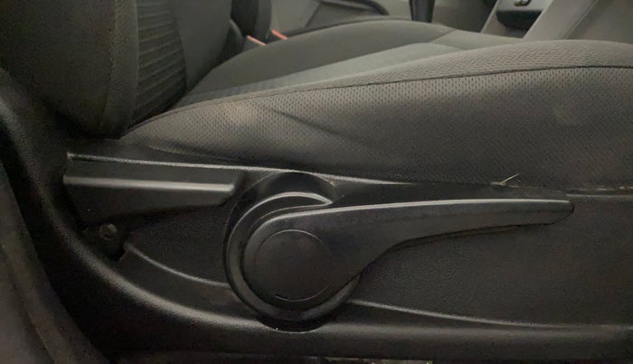 2017 Tata Tiago XZ PETROL, Petrol, Manual, 62,595 km, Driver Side Adjustment Panel