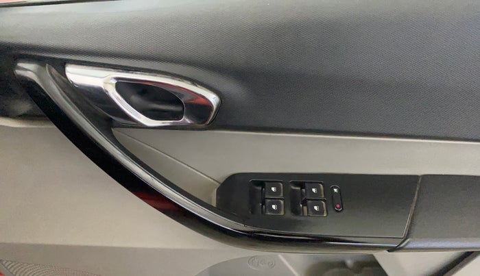 2017 Tata Tiago XZ PETROL, Petrol, Manual, 62,595 km, Driver Side Door Panels Control