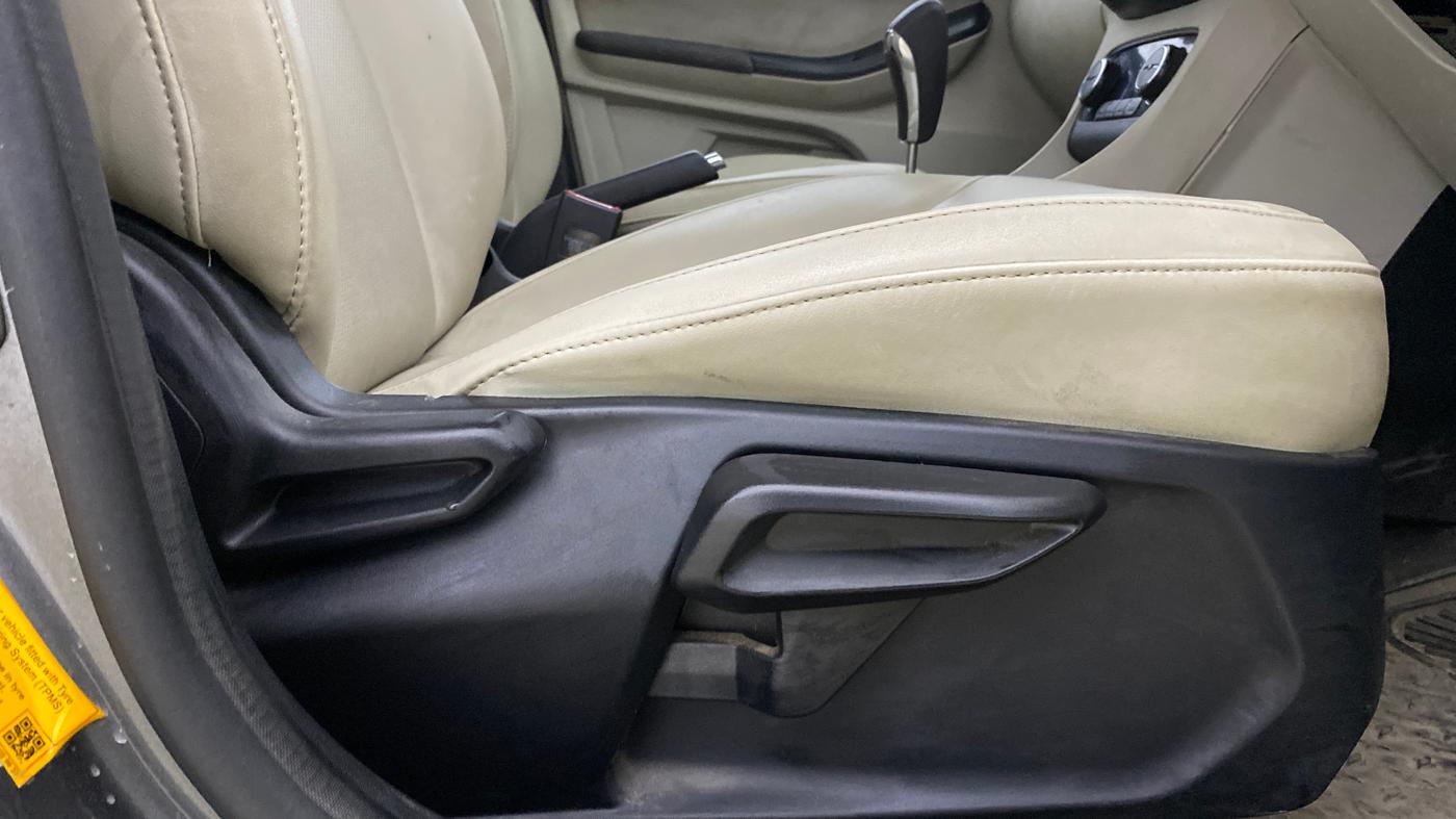 2024 Tata TIGOR XZA Plus iCNG , CNG, Automatic, 41,455 km, Driver Side Adjustment Panel