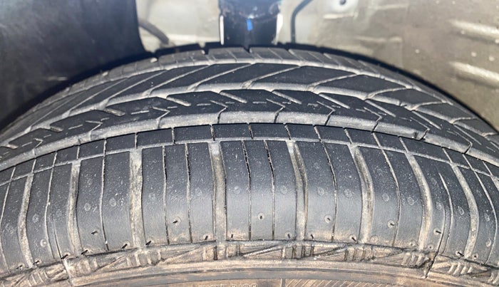 2019 Maruti New Wagon-R VXI 1.2, Petrol, Manual, 53,288 km, Left Front Tyre Tread