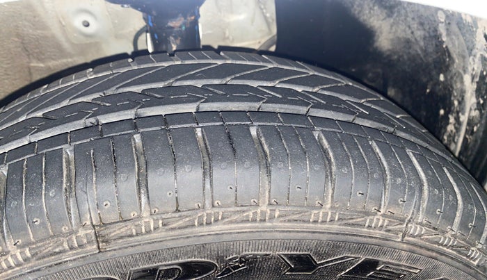 2019 Maruti New Wagon-R VXI 1.2, Petrol, Manual, 53,288 km, Right Front Tyre Tread