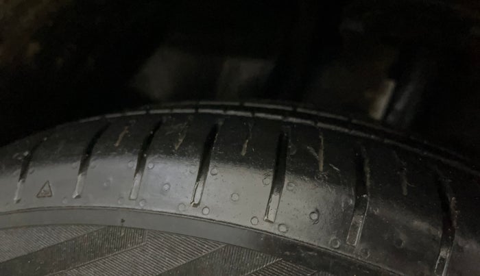 2019 Tata NEXON XM PETROL, Petrol, Manual, 49,389 km, Left Front Tyre Tread