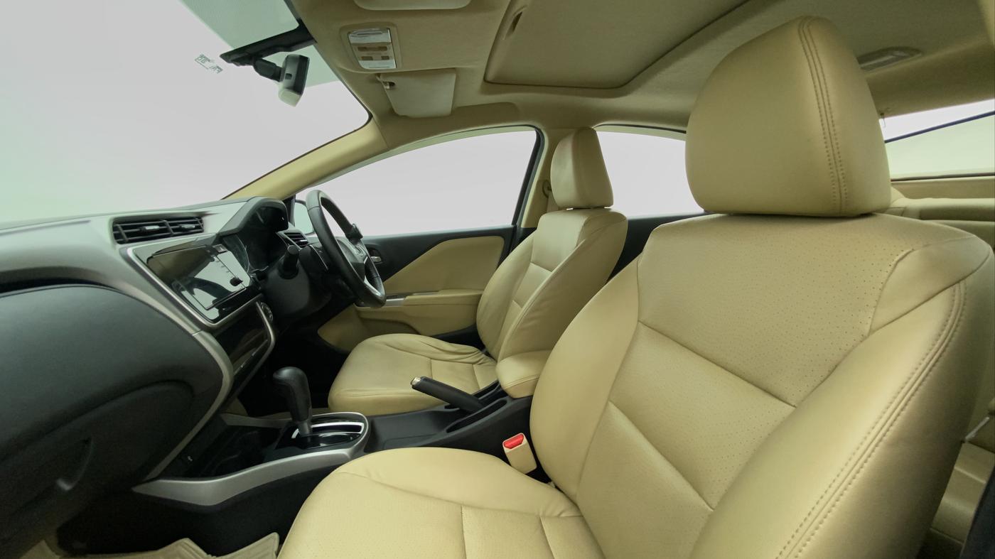 2017 Honda City VX CVT PETROL, Petrol, Automatic, 97,747 km, Right Side Front Door Cabin