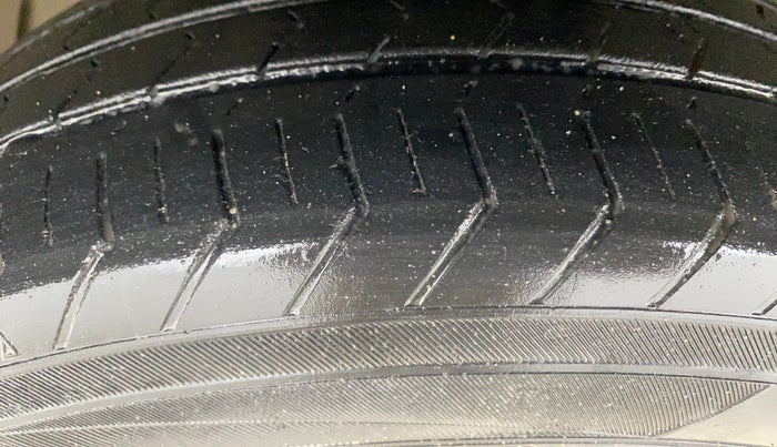 2019 Tata Tiago XZA PLUS PETROL, Petrol, Automatic, 92,860 km, Left Front Tyre Tread