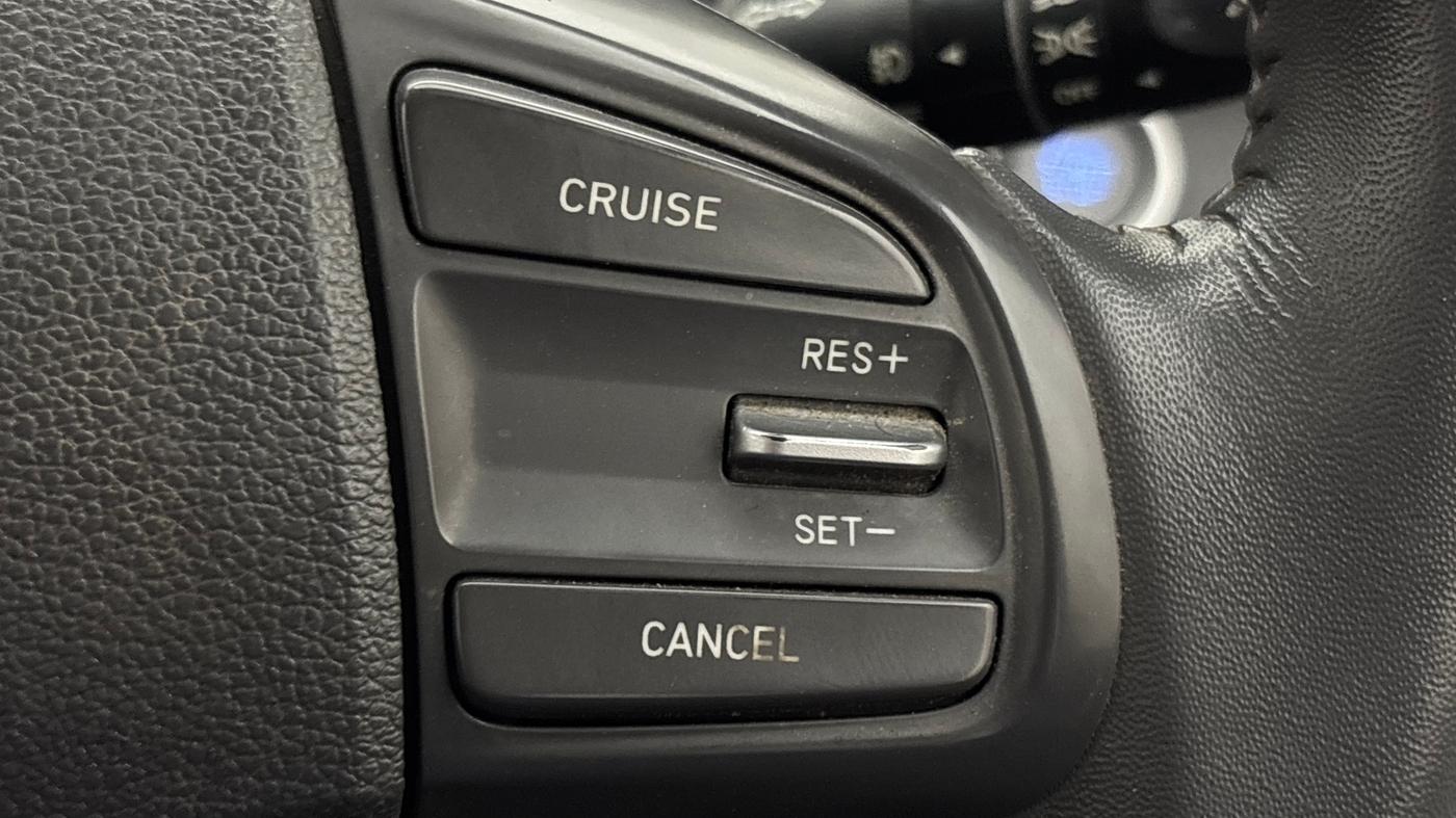 2022 Hyundai AURA SX 1.2 (O), Petrol, Manual, 46,489 km, Adaptive Cruise Control